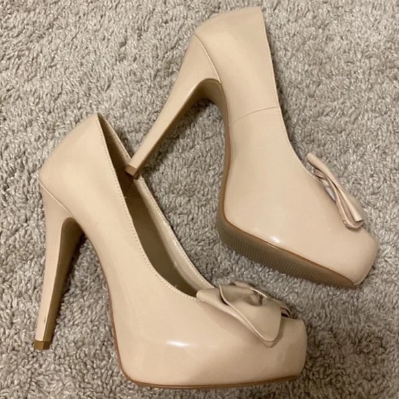 Beige/cream high heels - Picture 7 of 7